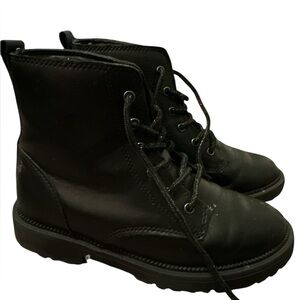 Girls Black Lace-Up Boots Size 1